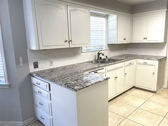 5th image of 8418 Creswell Rd