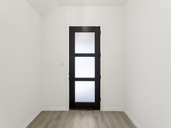 Devonshire - Heath Interior Image 3