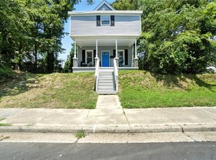52 Sycamore Ave, Newport News, VA 23607