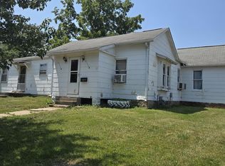119 N Scofield St, Carthage, IL 62321