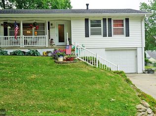 1107 Farnam Cir, Harlan, IA 51537
