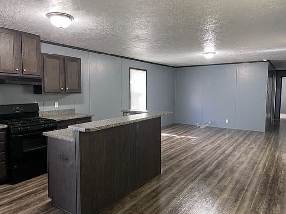 4th image of 214 Osprey Dr