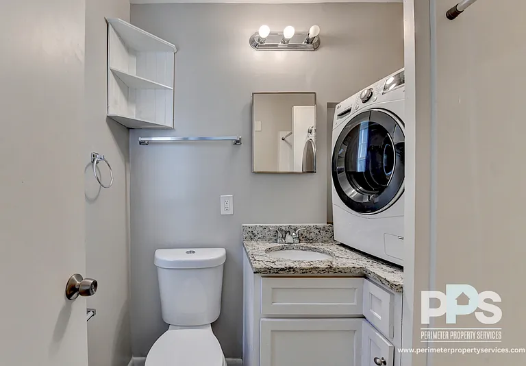 81 E Wesley Rd NE #7 — Photo 6
