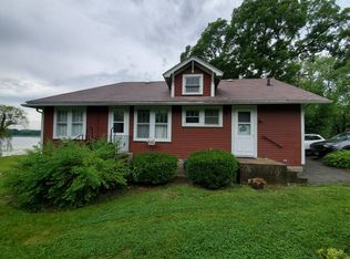 22623 W Silver Lake Ave, Antioch, IL 60002
