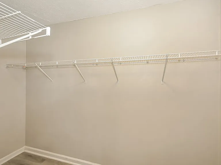 416 Lake Forest Dr — Photo 12