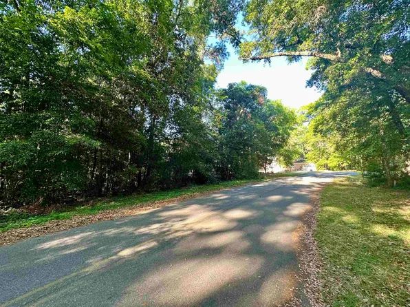 104 Engwall Cir, Havana, FL 32333