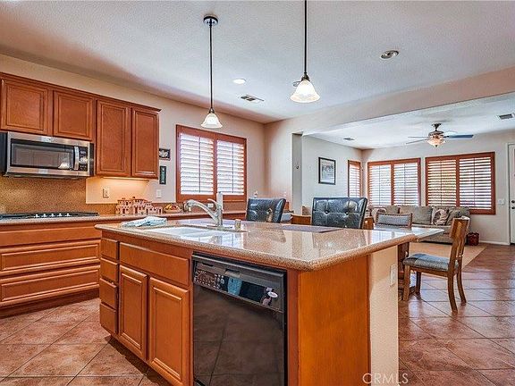 5th image of 6346 N Angels Peak Dr