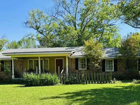 1965 Norman Trl NW, Brookhaven, MS 39601