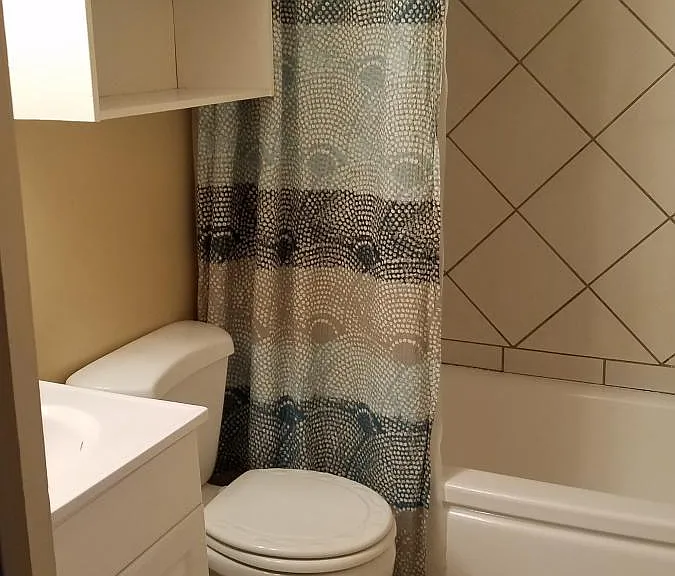 27377 Crossglade Ave — Photo 15