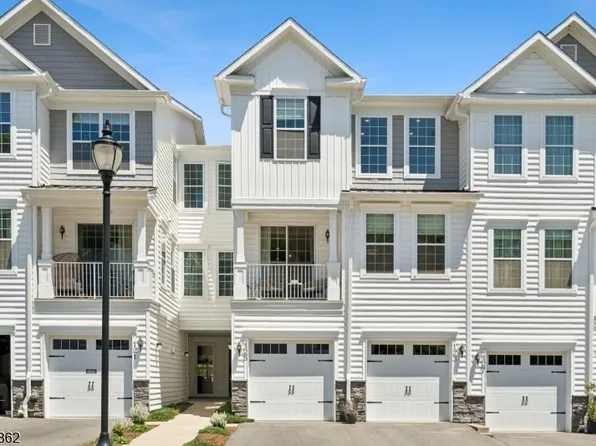 125 SEQUOIA DRIVE, Cedar Grove Twp., NJ 07009