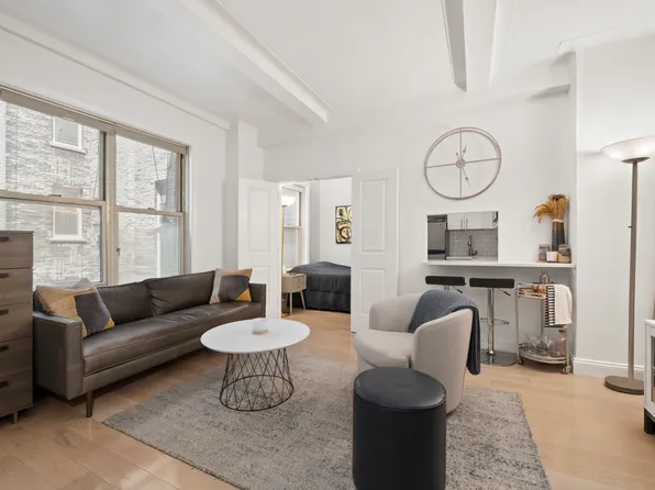 25 West 64th Street 4F image 1 of 4