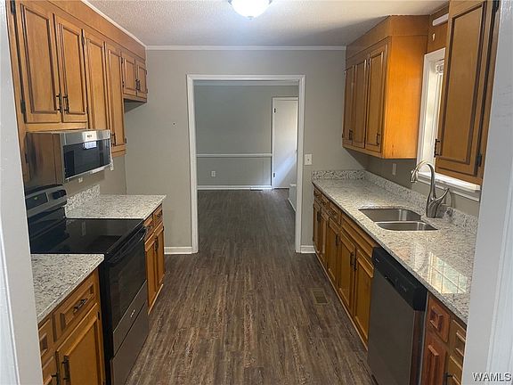 4th image of 8915 Argonne Forest Dr
