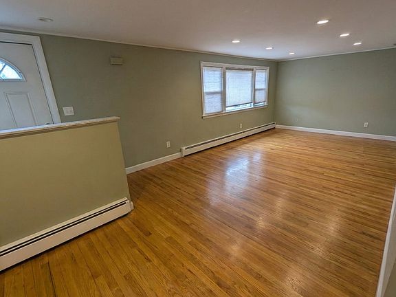 4th image of 12 James St