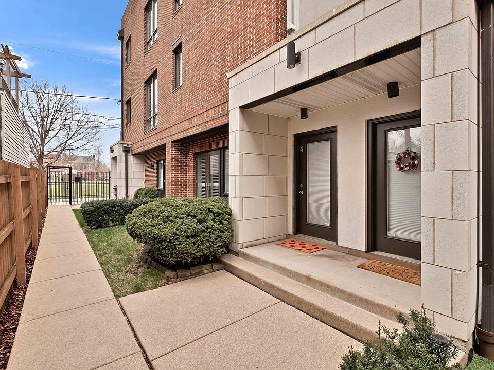 1st image of 1742 W Diversey Pkwy APT 4