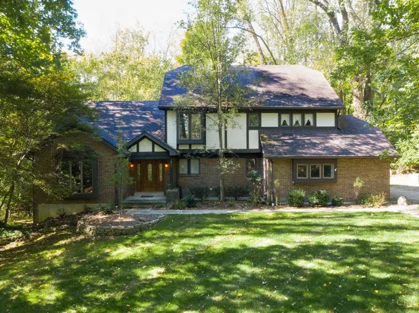 1078 Hickory Ridge Ln, Loveland, OH 45140