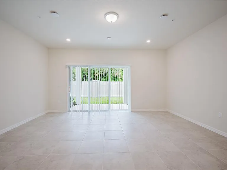 3239 Canyon Bay Point — Photo 12