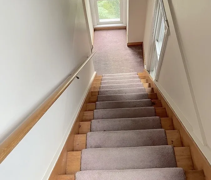 742 Victoria Ave #UPPER — Photo 3