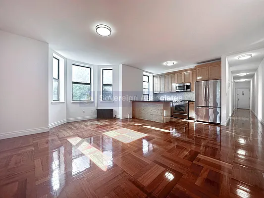 Rented by Sovereign Associates | media 5