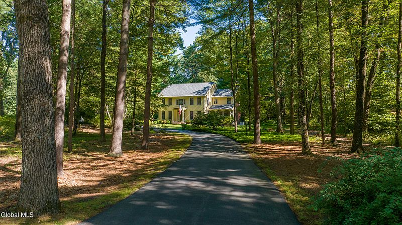 2nd image of 7 Rolling Brook Drive