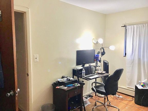2nd image of 1518 W Touhy Ave #2C