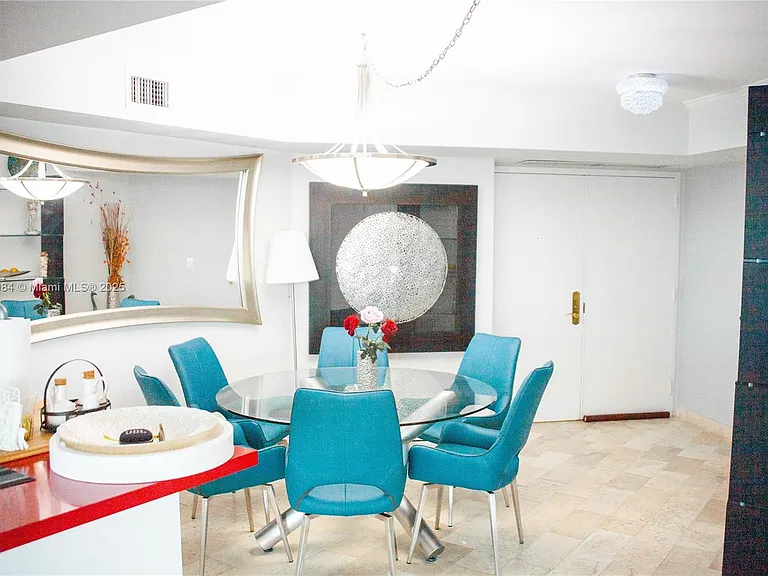 6301 Collins Ave #807 — Photo 36