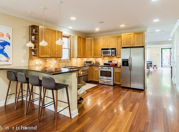 5th image of 1706 N Richmond St #711