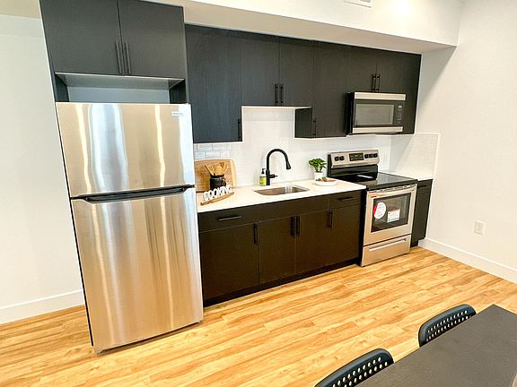 3rd image of 3847 N Broad St #1-6