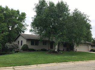 995 Ridge Rd, Owatonna, MN 55060