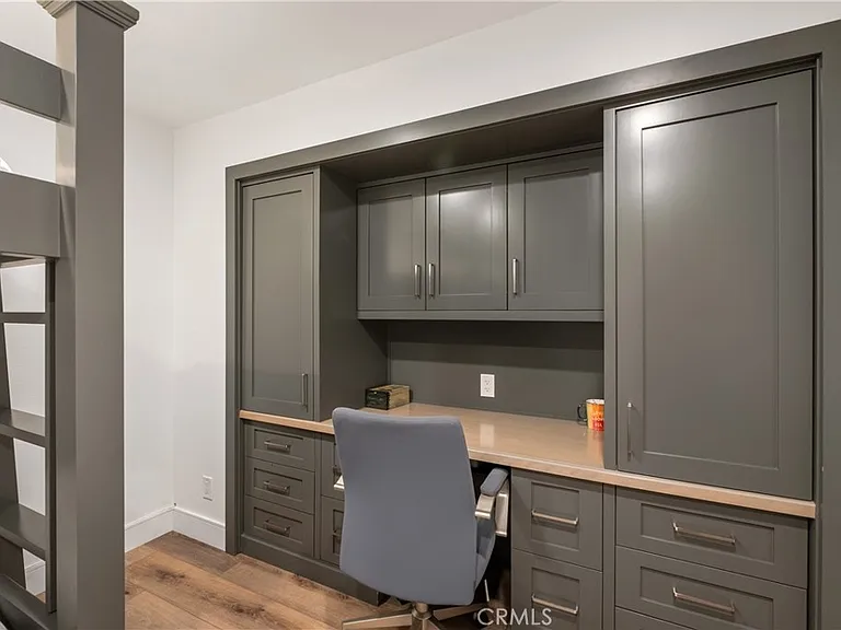 404 Loma Ter #C — Photo 18