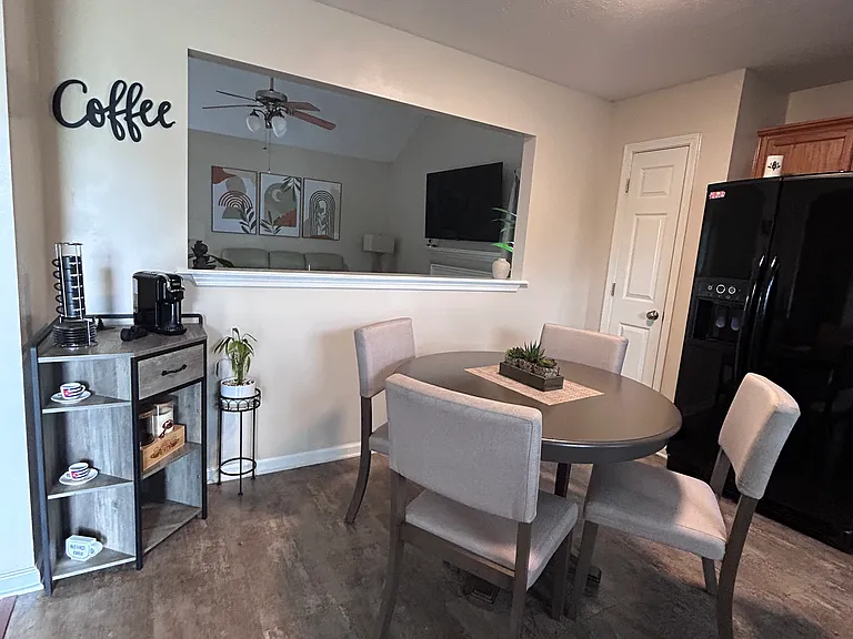 1030 Woodland Dr — Photo 12