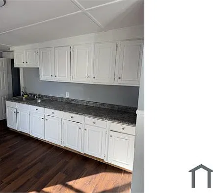 494 Wilson St — Photo 4