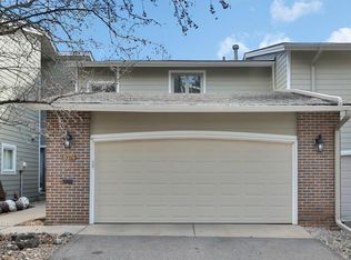 8276 Kingslee Rd, Bloomington, MN 55438