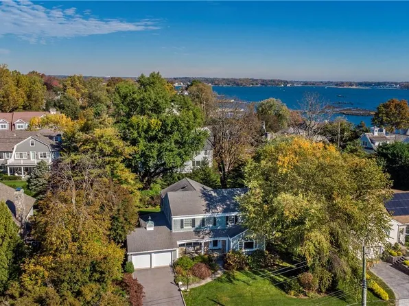 1050 Constable Drive, Mamaroneck, NY 10543