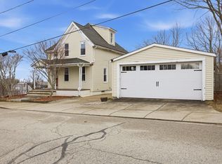 12 Savery Ave, Plymouth, MA 02360