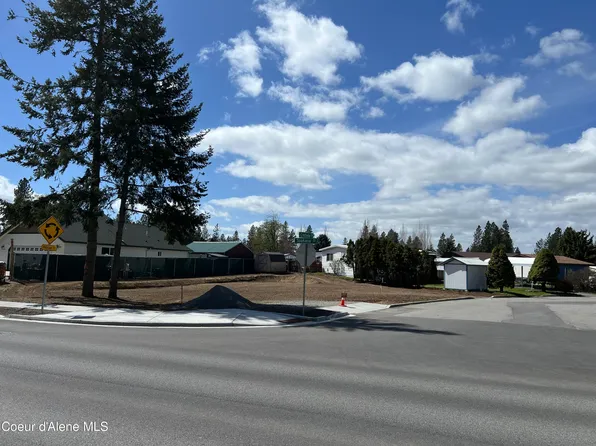 121 W Crestview Dr, Post Falls, ID 83854