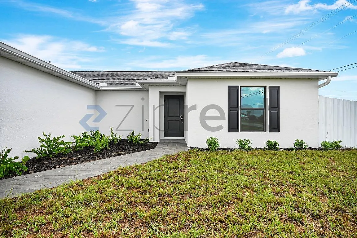 4 bed, 1426 sqft, $2,700 — Photo 2