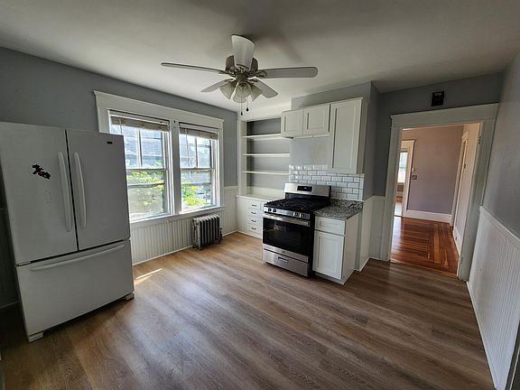 4th image of 58 7th St #2