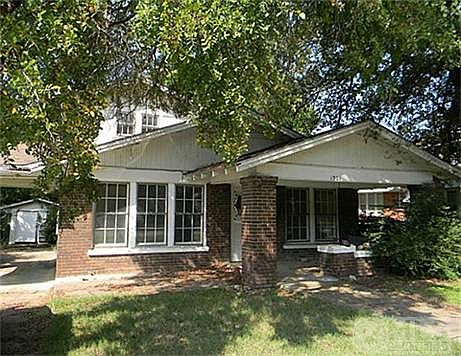 2nd image of 1503 N Oak Ave