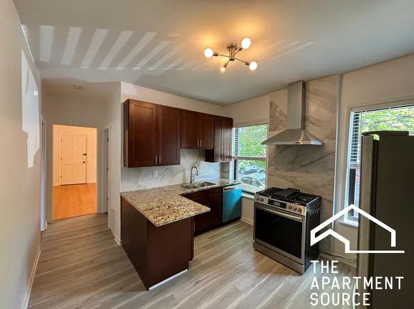 3138 W Schubert Ave #1R, Chicago, IL 60647
