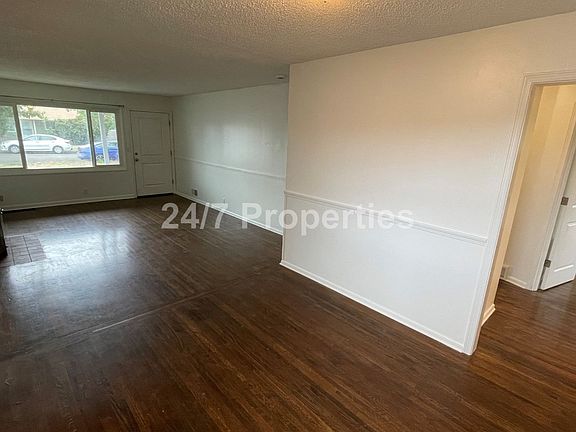 4th image of 700 Riverdale Dr