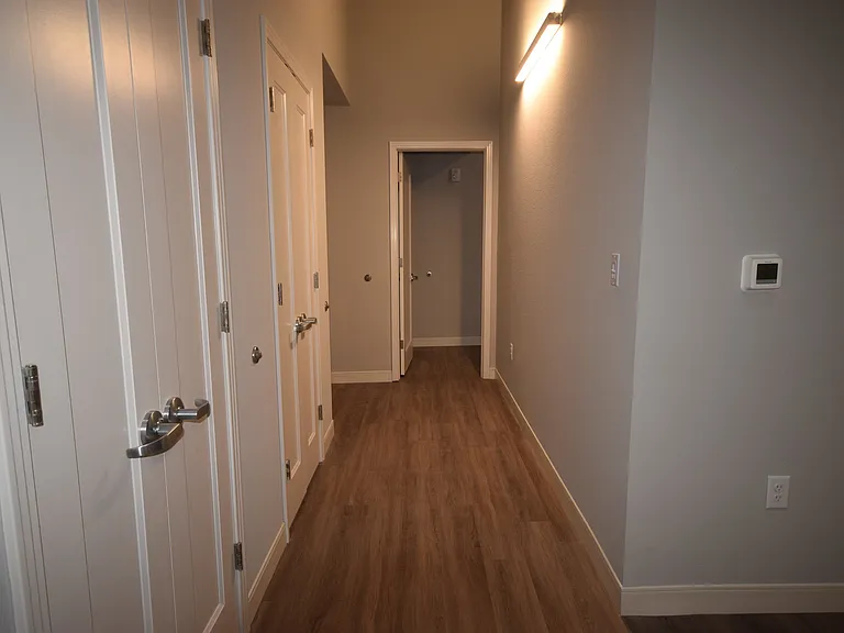 307 Main St — Photo 5