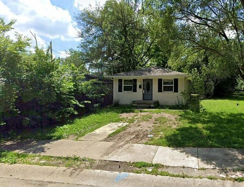 1st image of 3304 N Whittier Pl