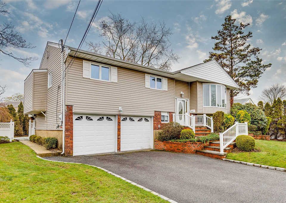 1st image of 61 Deer Ln