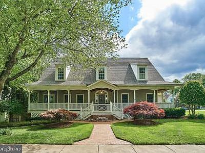 1st image of 205 Prescott Cir SE