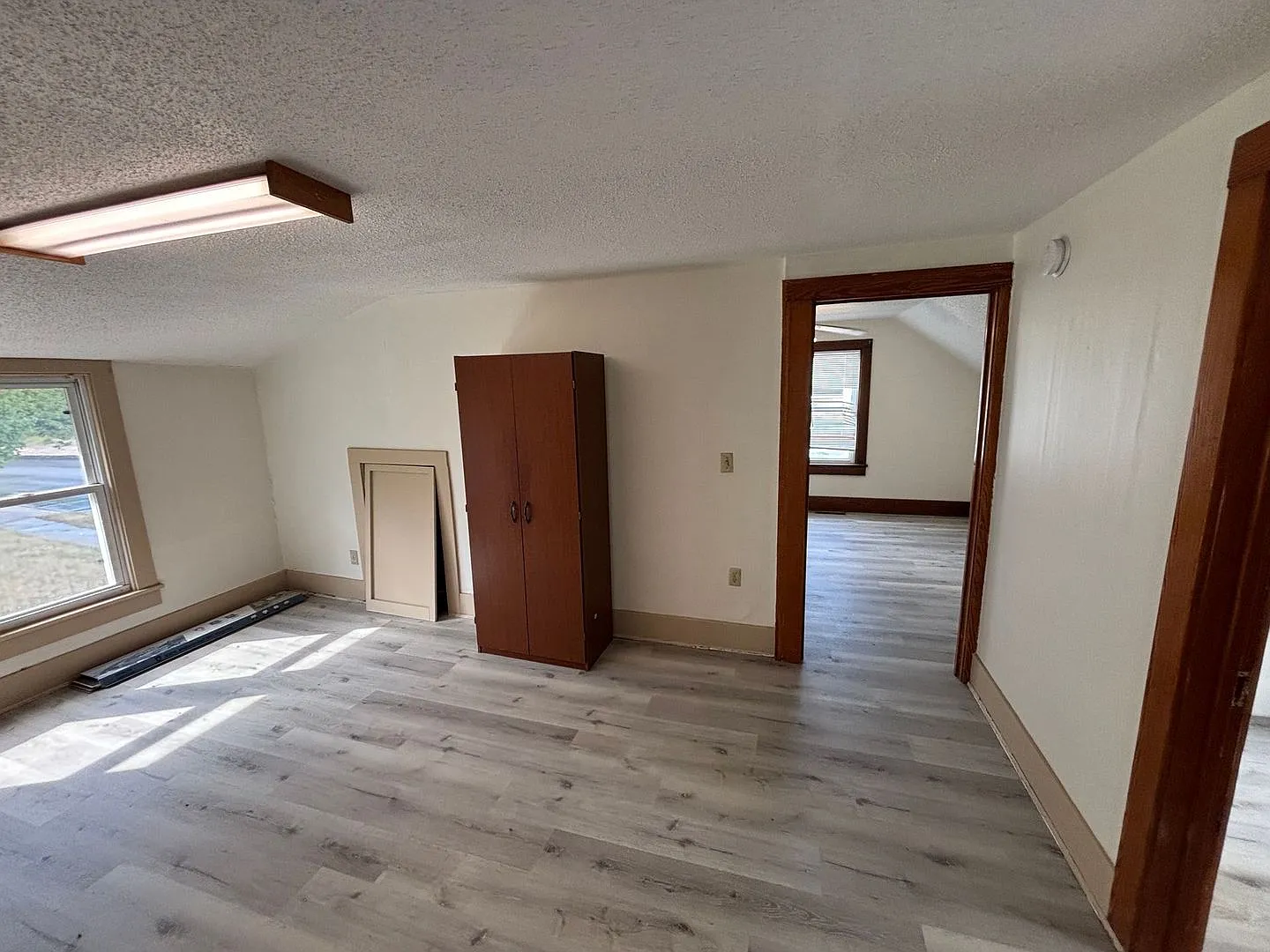 651 W Davenport Street — Photo 2