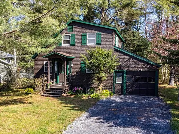 36 Cherry Ln, Lake Placid, NY 12946