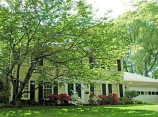 7116 Burtonwood Dr, Alexandria, VA 22307
