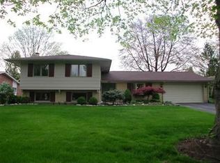 2067 Springmill Rd, Dayton, OH 45440