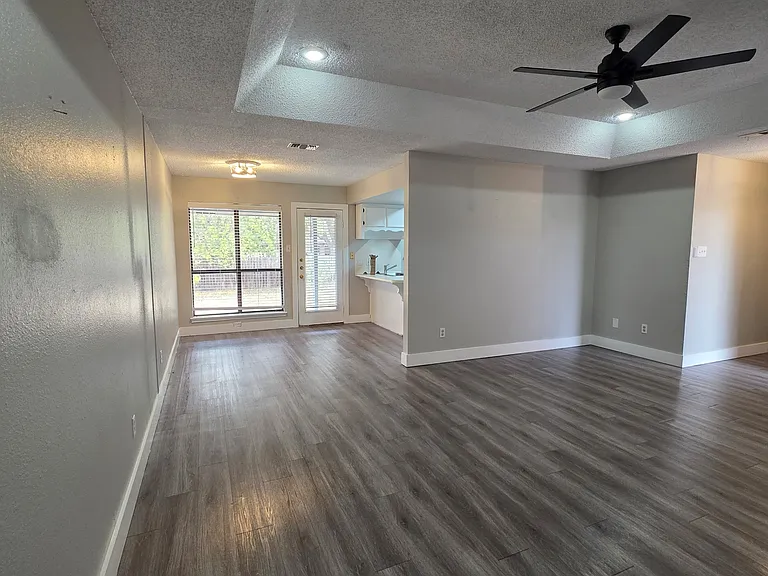 1819 Sundown Dr — Photo 14