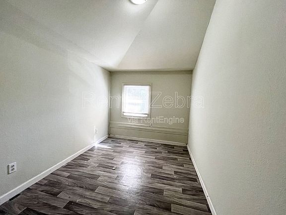 3rd image of 355 W 22nd St
